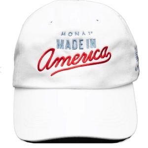 Monat Hat